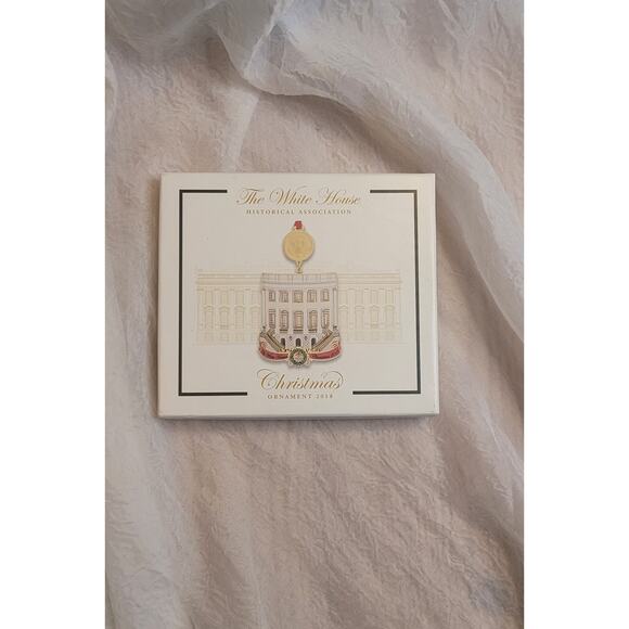 The White House Historical Association 2018 Christmas Ornament with COA - Picture 9 of 9
